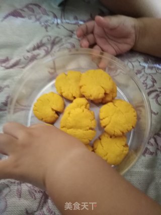 鸡蛋黄酥饼干的做法步骤：6