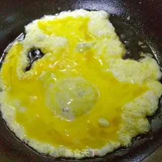 蛋炒饭的做法步骤：3