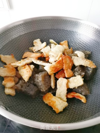 红薯粉烧肉片的做法步骤：19