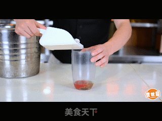 誉世晨奶茶培训——香茅莓果教程的做法步骤：6