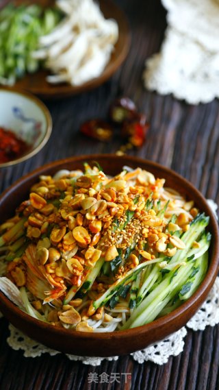 麻辣鸡丝凉面的做法步骤：8