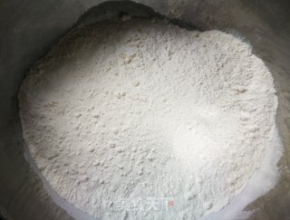 蒸糖角的做法步骤：1