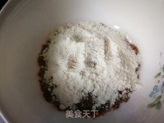 蒸糖角的做法步骤：6