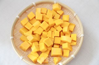 南瓜红豆饭的做法步骤：2