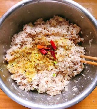 饺子的做法步骤：3