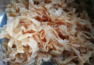 小白菜炒人造肉的做法步骤：3
