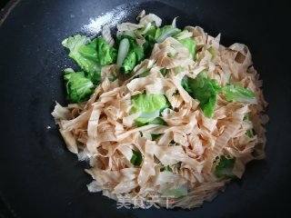 小白菜炒人造肉的做法步骤：7