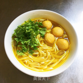咖喱鱼蛋面的做法步骤：5