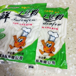 香辣牛肉土豆粉的做法步骤：1