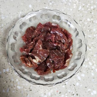 香辣牛肉土豆粉的做法步骤：3