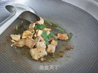 肉炒黄瓜木耳的做法步骤：4