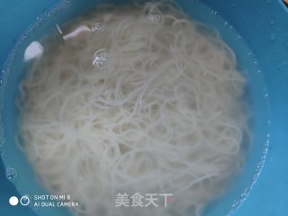 面条  冷面的做法步骤：5