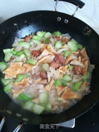 丝瓜丸子烩菜的做法步骤：6