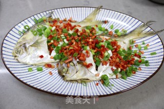 清蒸平鱼的做法步骤：4