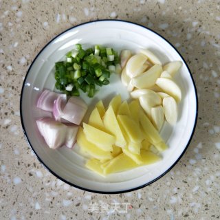 茶树菇炖鸡的做法步骤：3