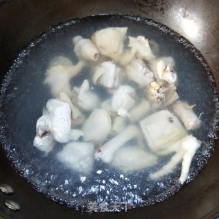 茶树菇炖鸡的做法步骤：5
