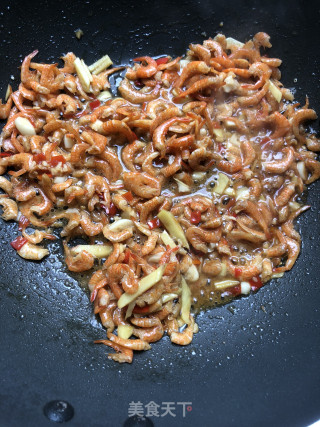 河虾炒韭菜的做法步骤：8