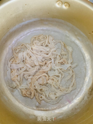 网红蔬菜让肠的做法步骤：1