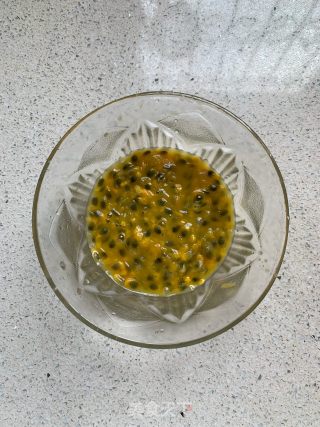百香果果冻的做法步骤：1