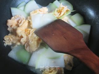 鸭蛋炒蒲瓜的做法步骤：6