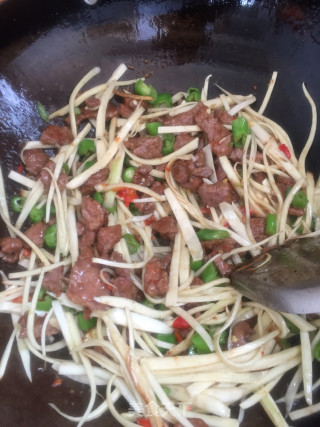 茭白炒牛肉的做法步骤：6