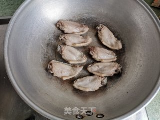 红烧鸡翅的做法步骤：5