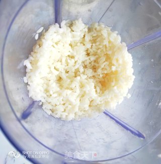 快速消灭家里剩余米饭|简单又好喝的琼浆米露的做法步骤：3