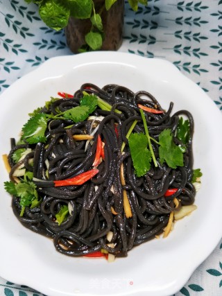 凉拌葛根粉条的做法步骤：7