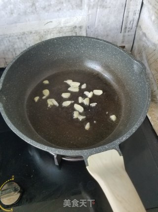 “快手餐”金针菇煎蛋的做法步骤：2