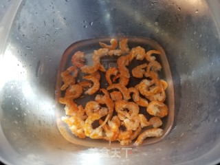 海米炒佛手瓜的做法步骤：1