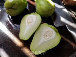 海米炒佛手瓜的做法步骤：3