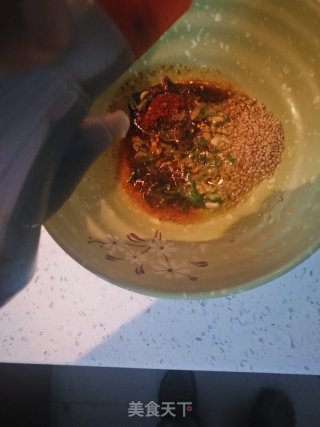 酸汤面的做法步骤：8