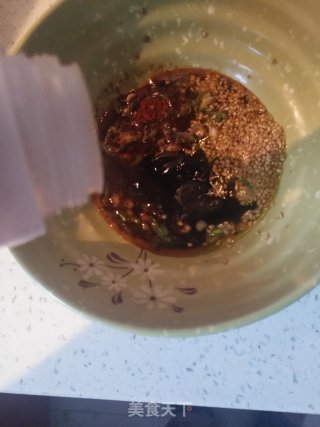 酸汤面的做法步骤：10