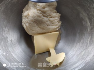 蓝莓面包的做法步骤：2