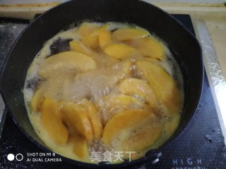 黄桃罐头的做法步骤：6