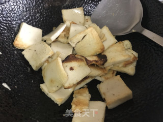 干煸千页豆腐的做法步骤：1