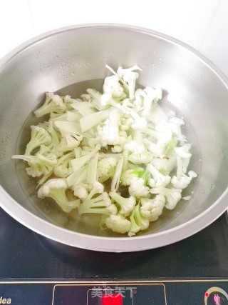 蚝油松花菜的做法步骤：4