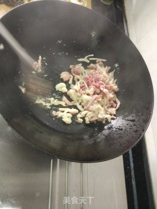 美味炸酱面的做法步骤：12