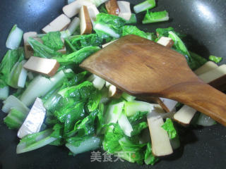 鸡蛋干炒小白菜的做法步骤：4