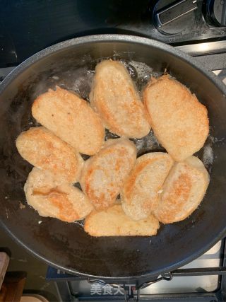 油炸馒头片的做法步骤：3