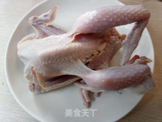 熬鸡仔汤（人参鸡）的做法步骤：4