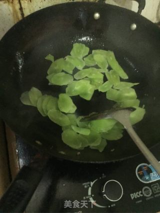 莴笋炒牛肉的做法步骤：5