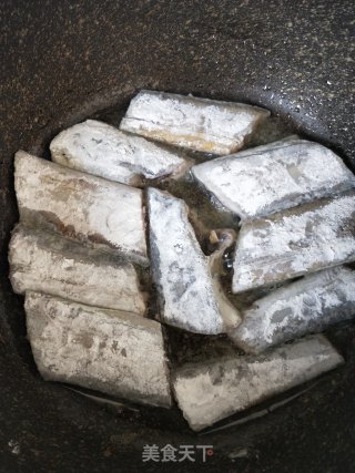 红烧带鱼的做法步骤：6