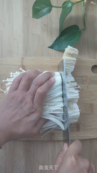 干炸金针菇的做法步骤：2