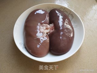 猪腰汤的做法步骤：1