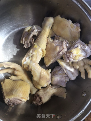 龙凤汤（蛇肉炖鸡汤）的做法步骤：5