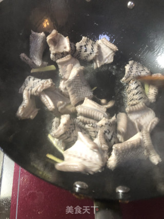 龙凤汤（蛇肉炖鸡汤）的做法步骤：10