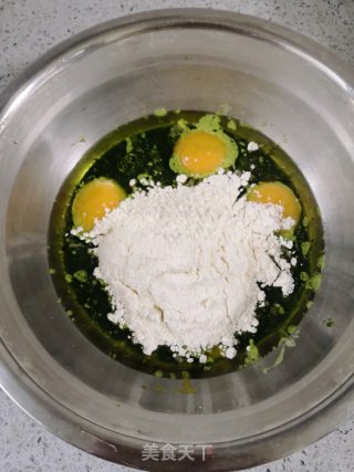 菠菜汁蒸蛋糕的做法步骤：4