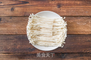 双剁椒金针菇的做法步骤：2