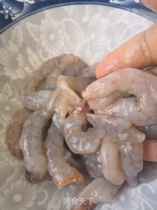 软炸虾仁的做法步骤：3